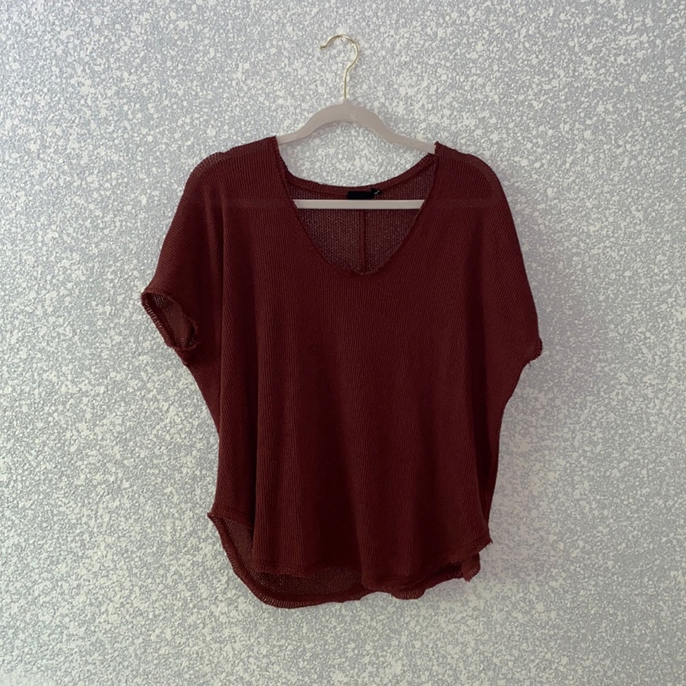 Urban Outfitters size small maroon tshirt